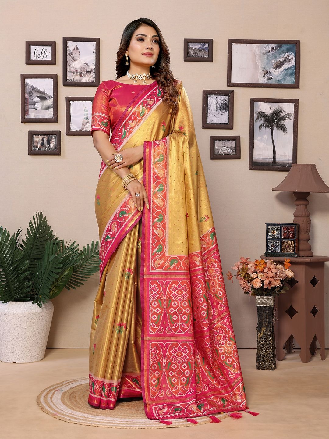 

Panzora Woven Design Zari Silk Blend Banarasi Saree, Beige