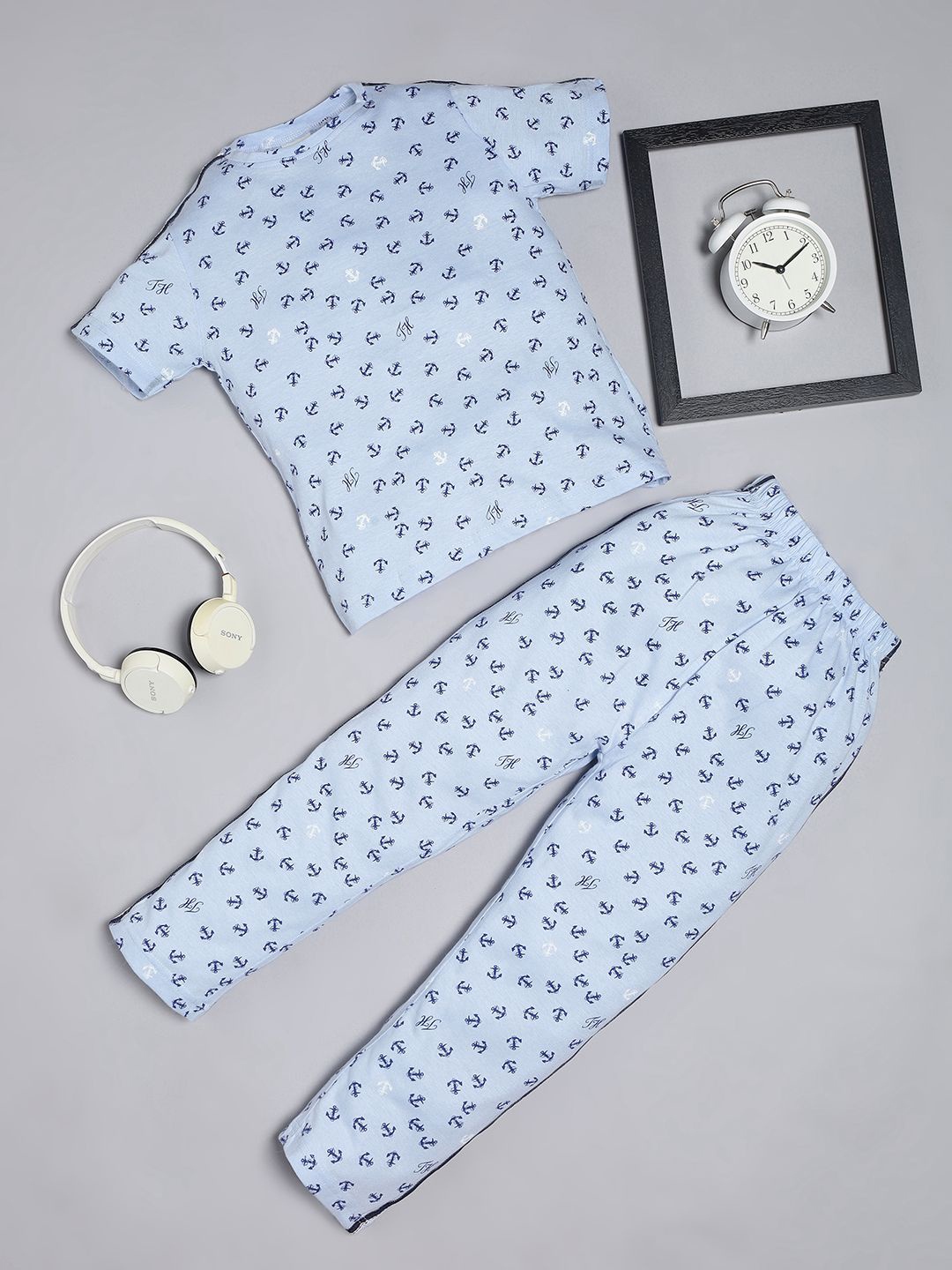 

RAINE AND JAINE Boys Printed Night suit, Blue