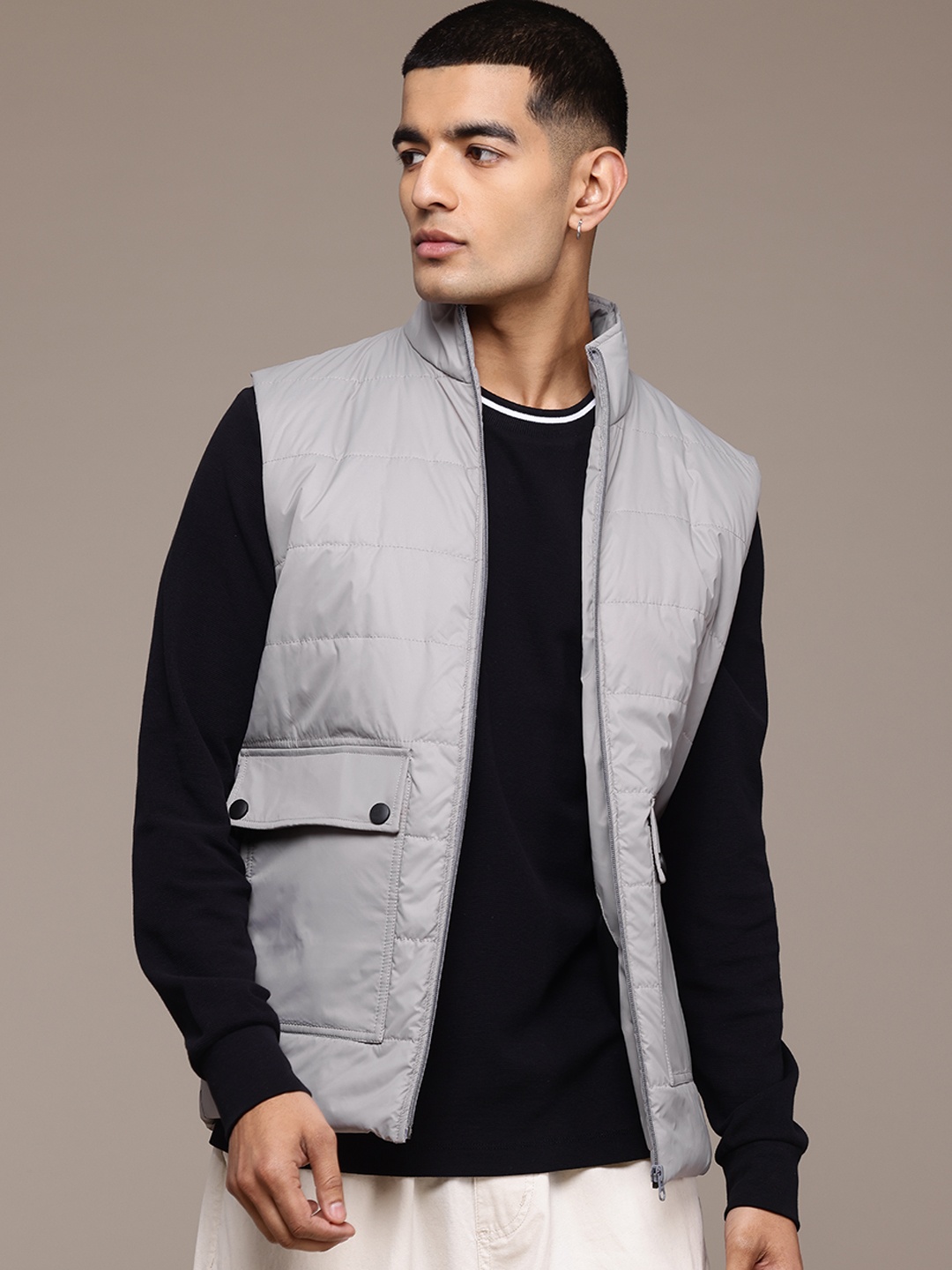 

The Roadster Lifestyle Co. Men Lightweight Gilet, Grey