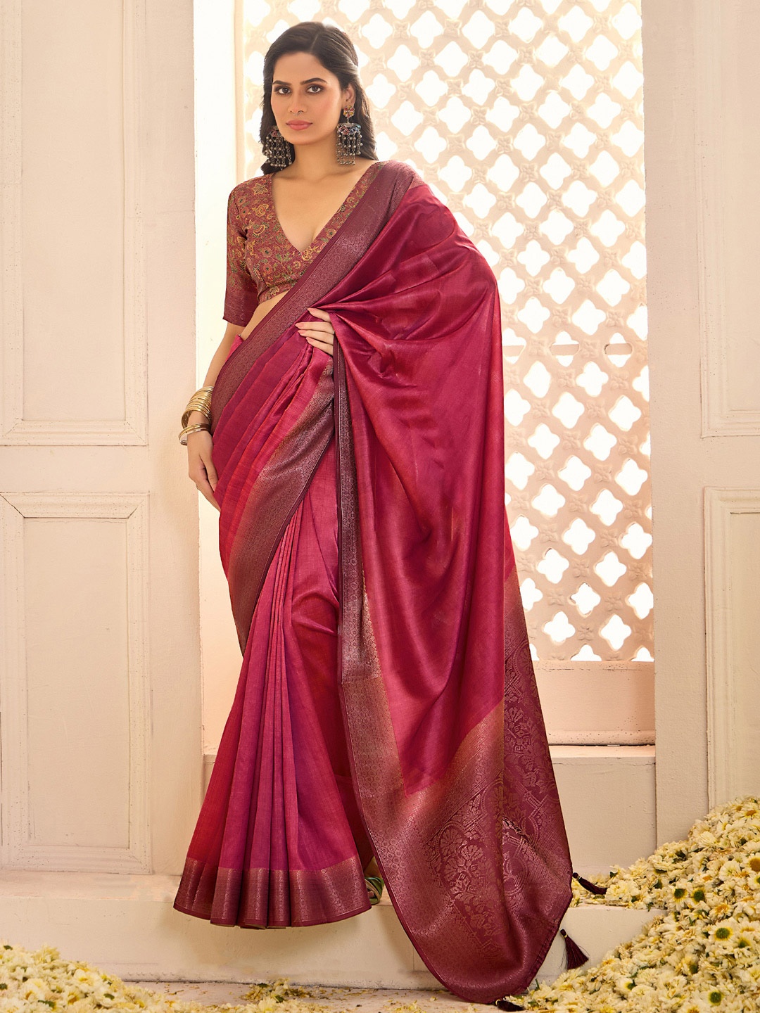

House of Pataudi Jamdani Woven Design Saree With Blouse Piece, Burgundy