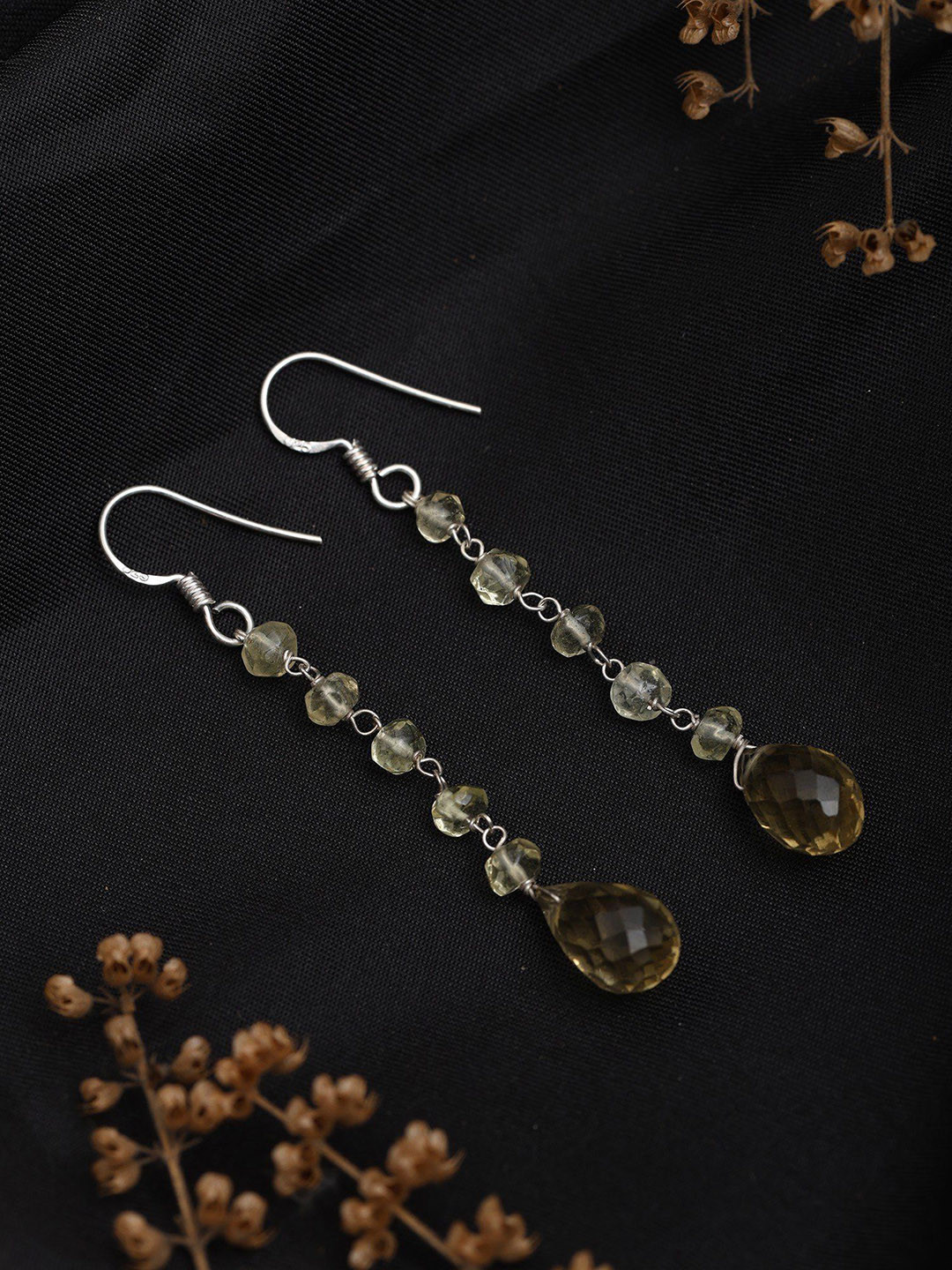 

Exotic India Round Shape Carnelian Earrings with Faceted Black Onyx
