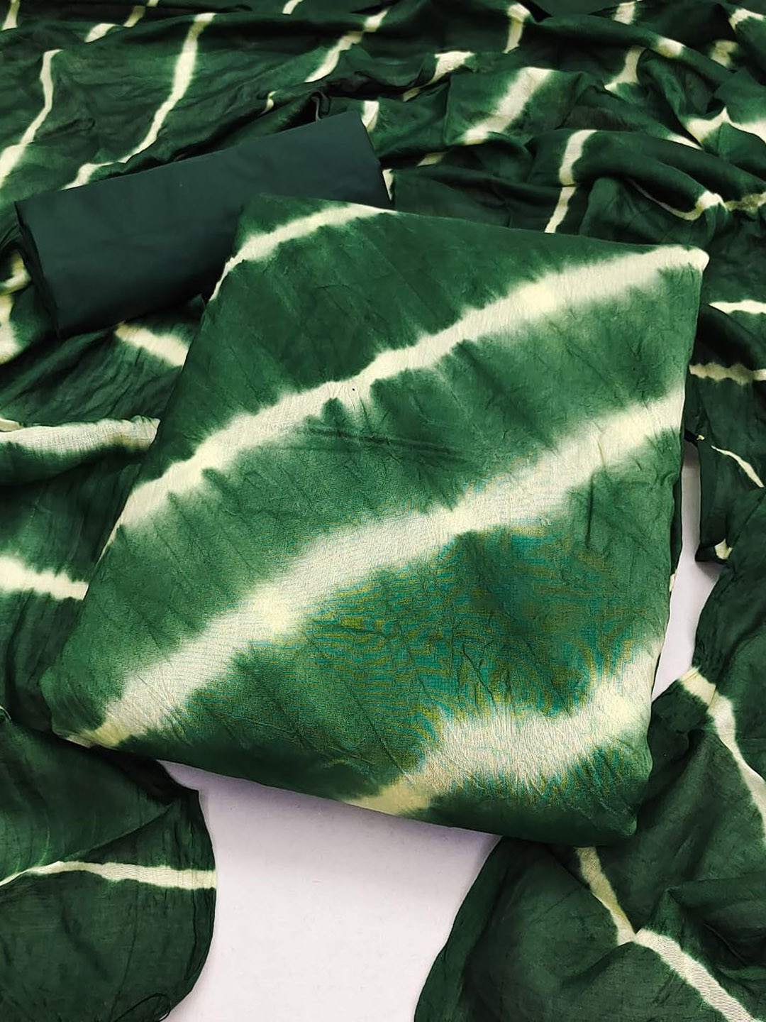 

A TO Z CART Leheriya Dyed Unstitched Dress Material, Green
