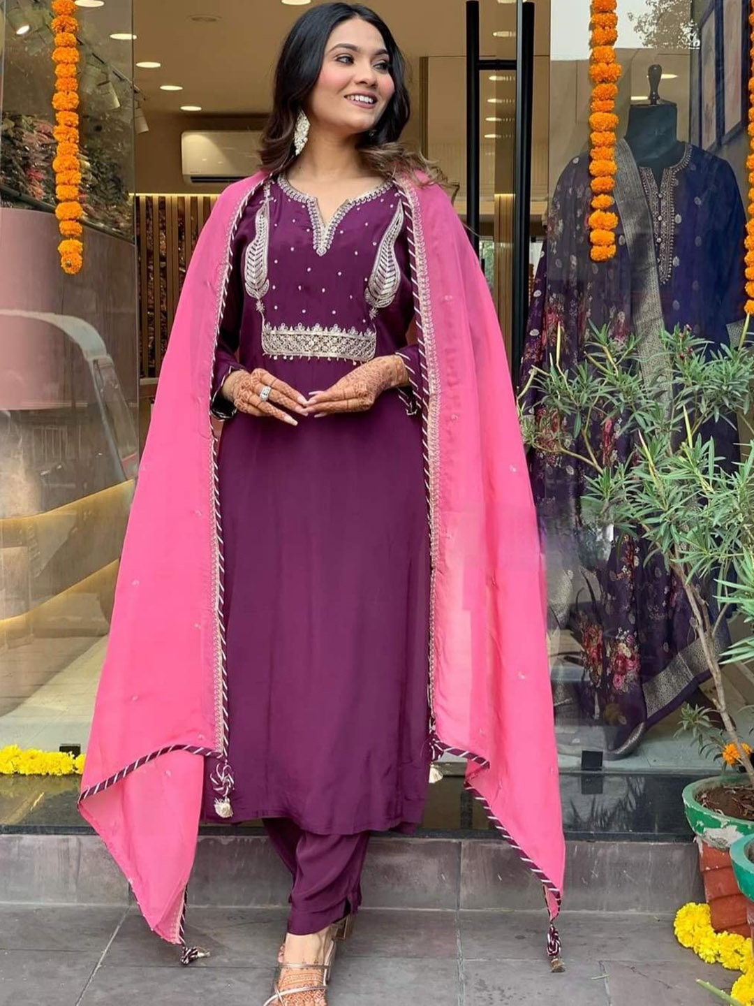 

Krimmple Floral Embroidered Notch-Neck Pure Cotton Straight Kurta With Trousers & Dupatta, Burgundy