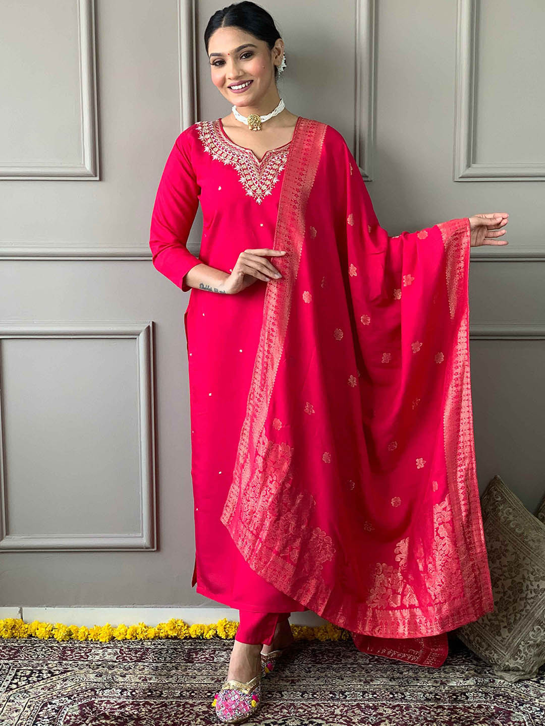 

Krimmple Notch-Neck Floral Sequinned Pure Silk Straight Kurta With Trousers And Dupatta, Red