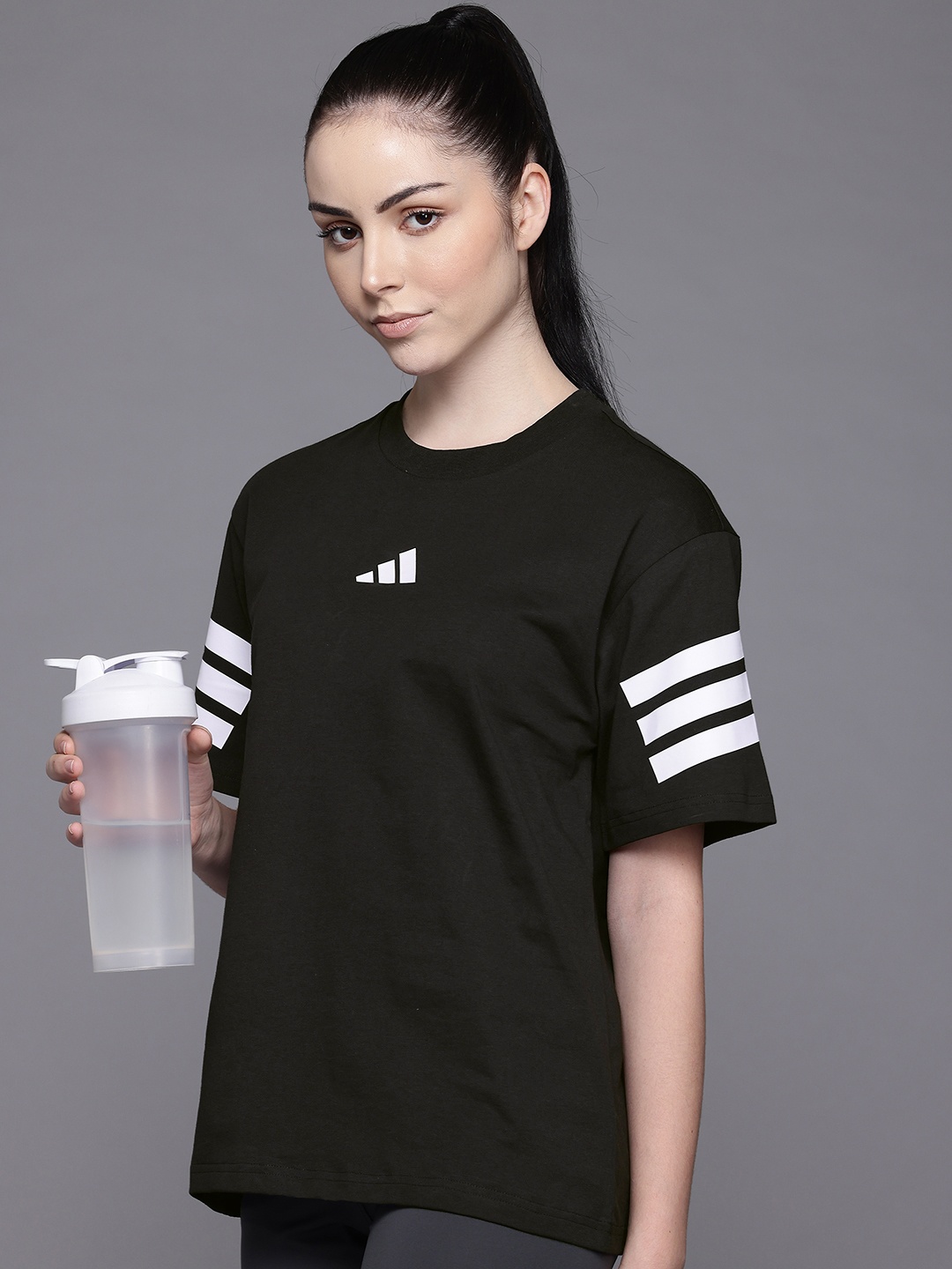 

ADIDAS W FI 3S Drop-Shoulder Sleeves Relaxed T-shirt, Black