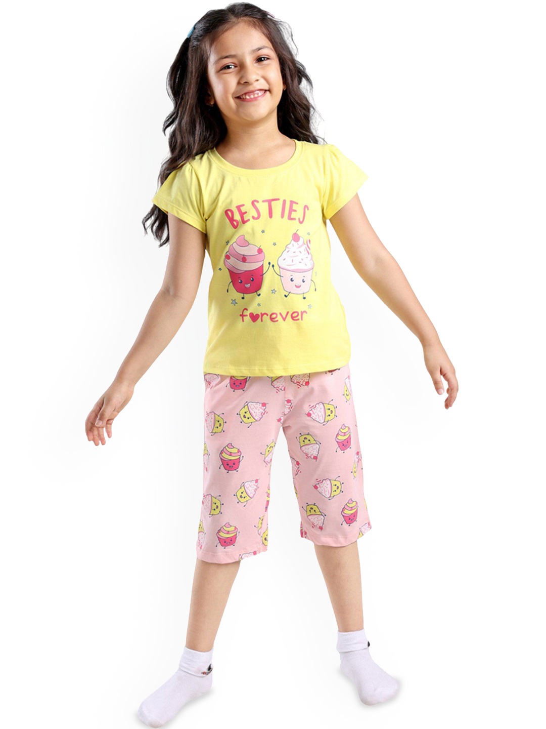 

Honeyhap Girls Printed Night suit, Yellow