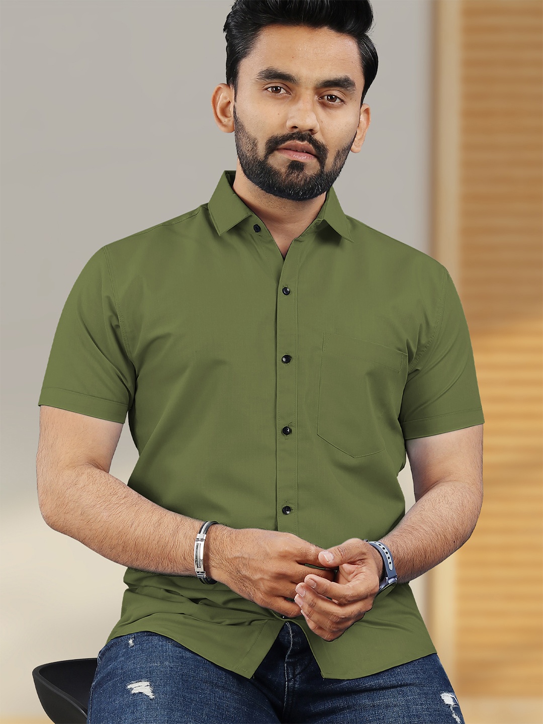 

VeBNoR Men Solid Spread Collar Casual Shirt, Green