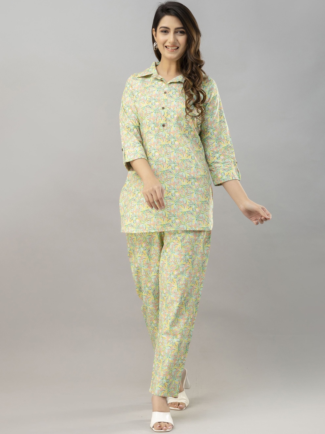 

Twirl Tales Printed Shirt Collar Pure Cotton Tunic With Trouser, Green