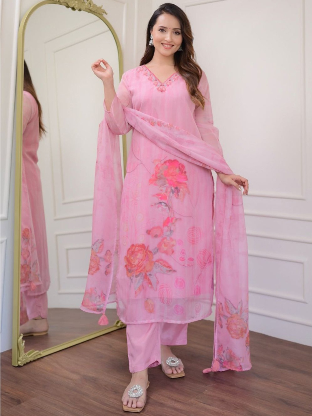 

Siya Fashion Floral Printed V-Neck A-Line Kurta with Trousers And Dupatta, Pink