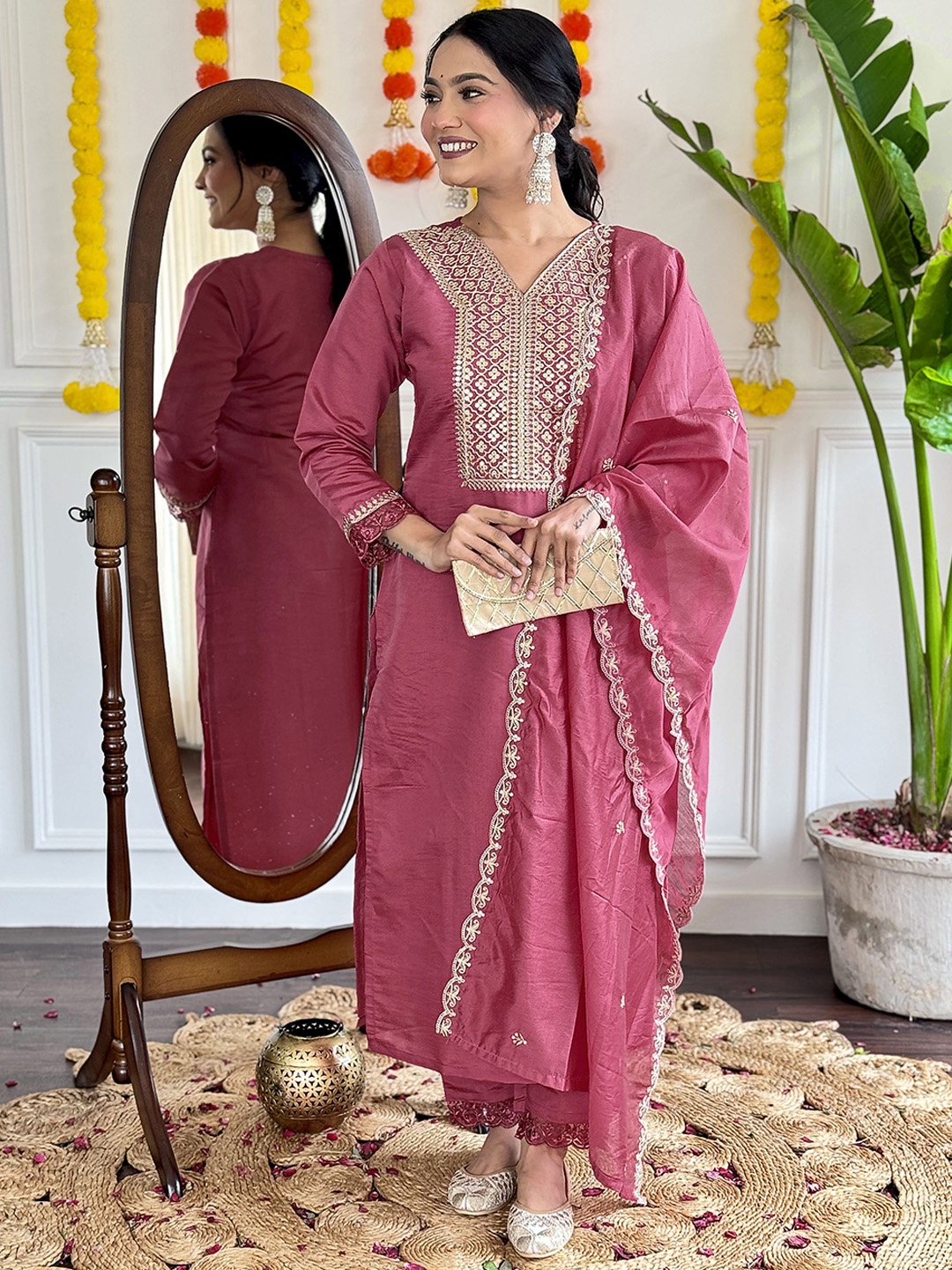 

Siya Fashion Floral Embroidered Sequinned V Neck Straight Kurta With Trousers And Dupatta, Maroon