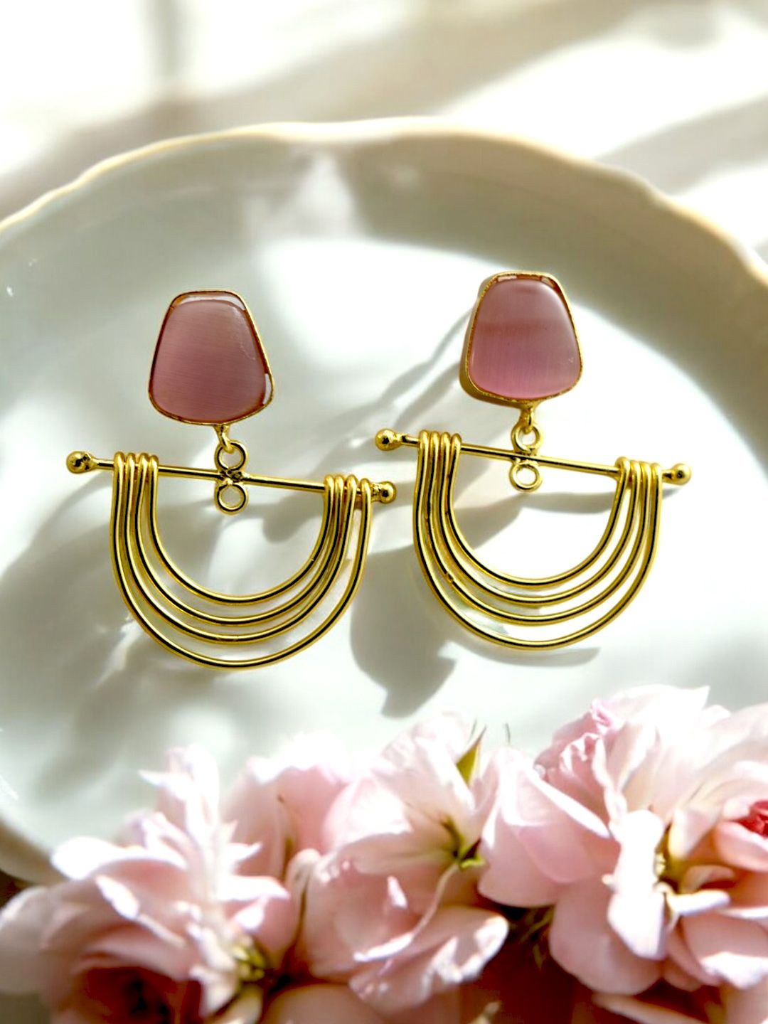 

TISHUL JEWELS Gold-Plated Stone Studded Contemporary Drop Earrings