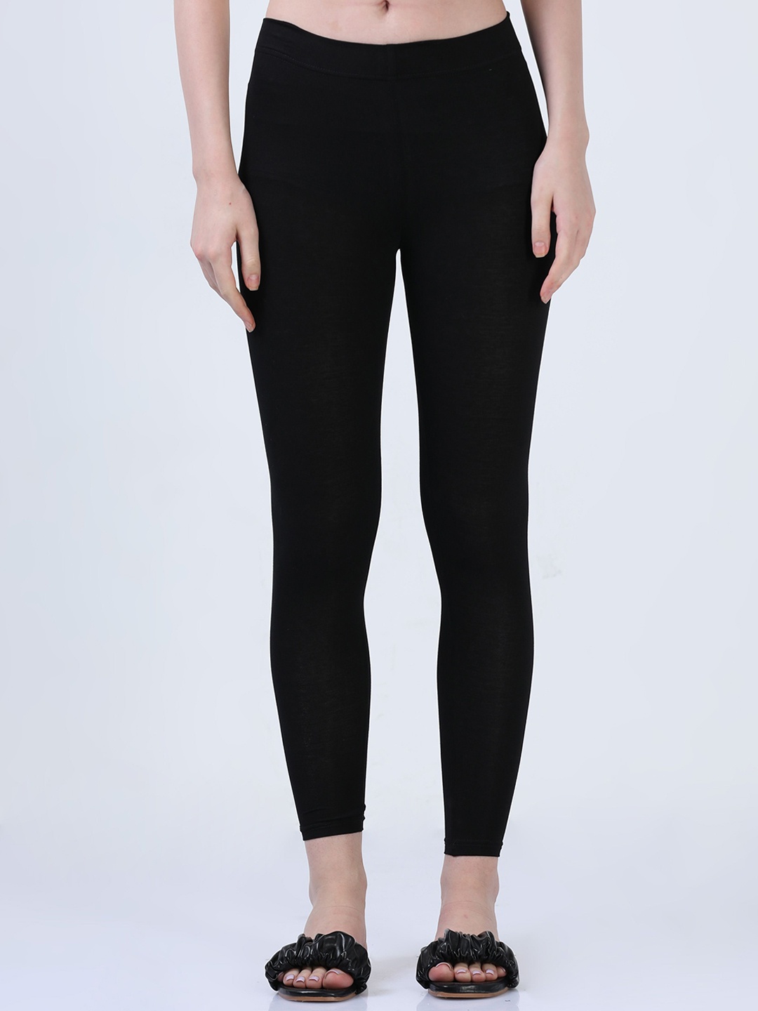 

Hassu's Mid-Rise Ankle-Length Leggings, Black