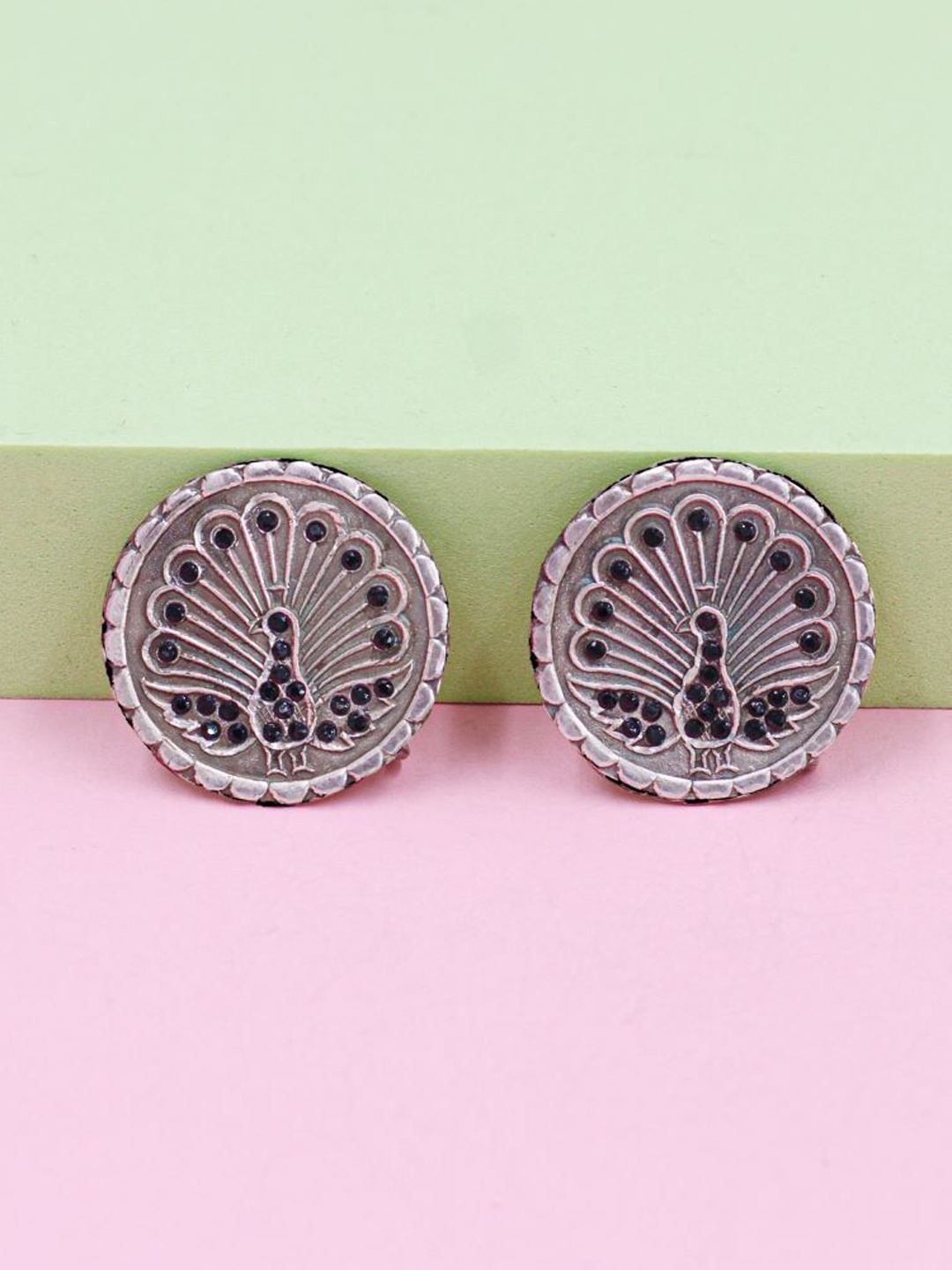 

SANGEETA BOOCHRA Silver-Plated Artificial Stones Studded Circular Studs