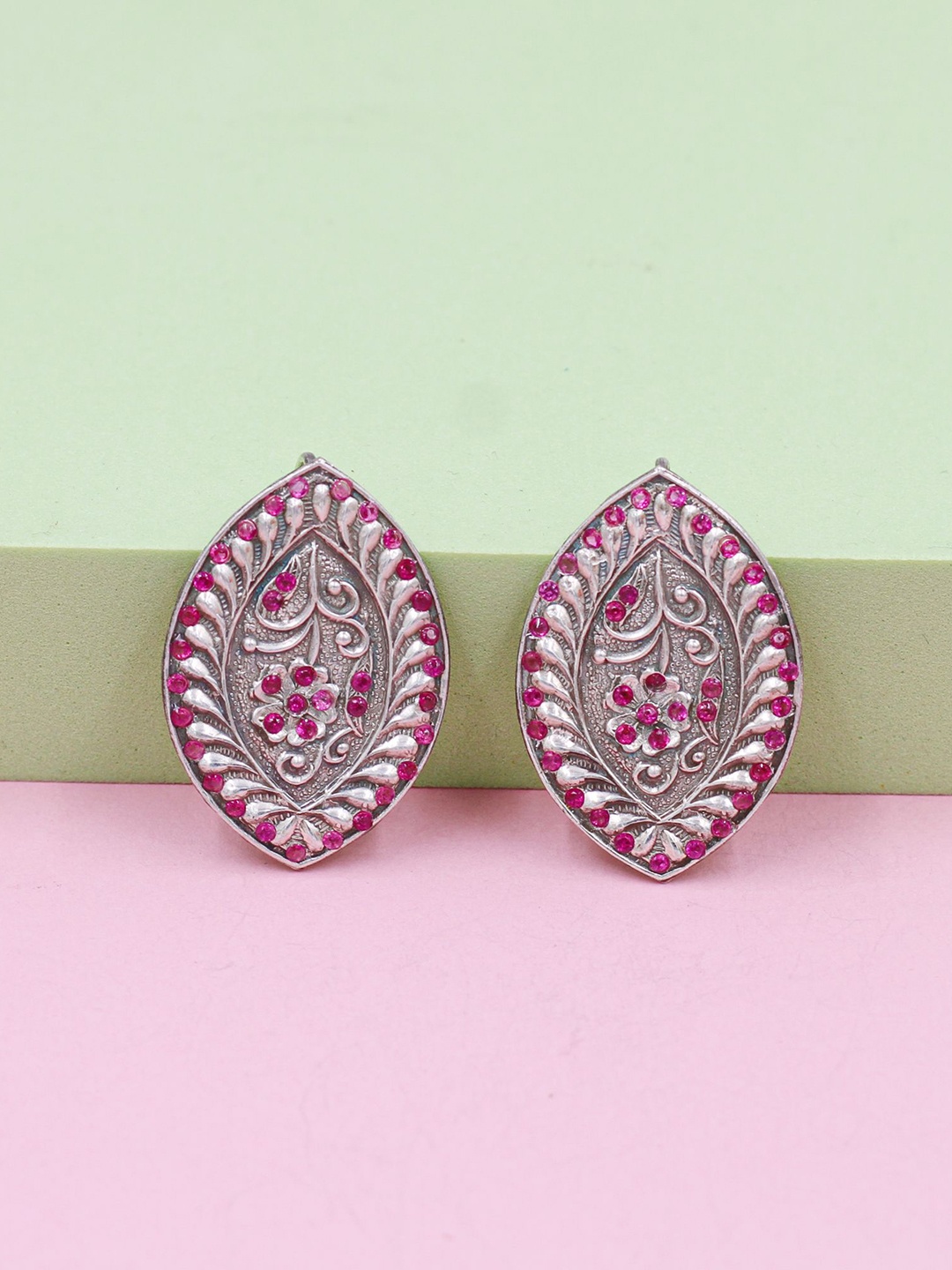

SANGEETA BOOCHRA Silver-Plated Artificial Stones Studded Leaf Shaped Studs
