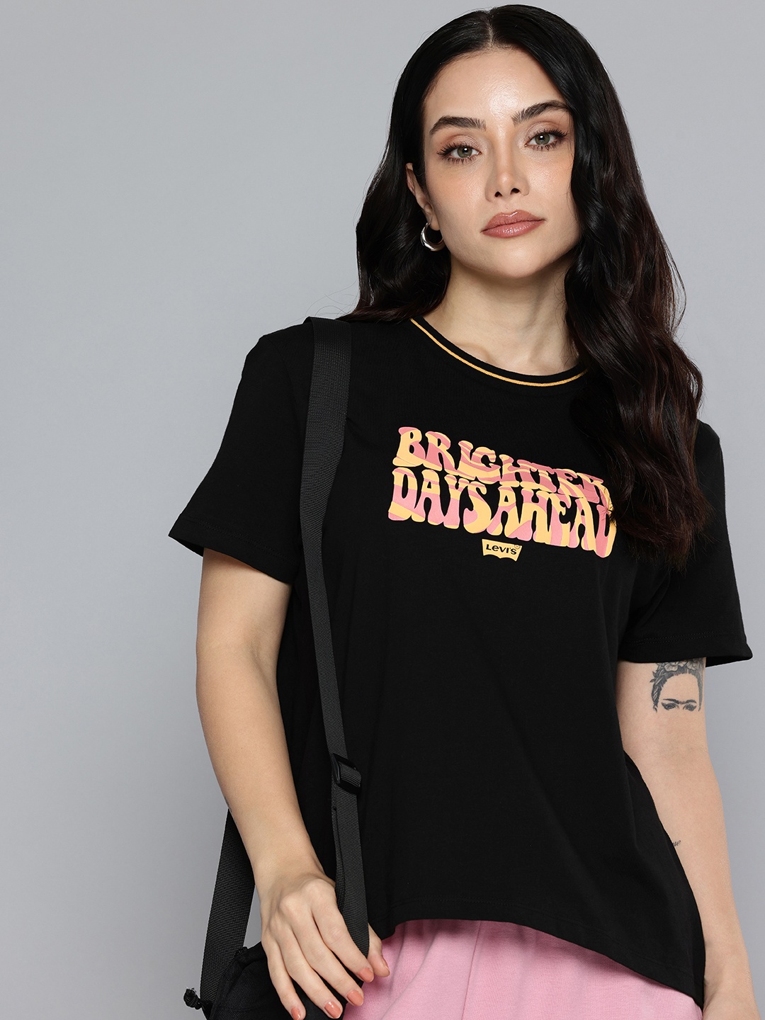 

Levis Pure Cotton Typography Printed Relaxed Fit T-shirt, Black