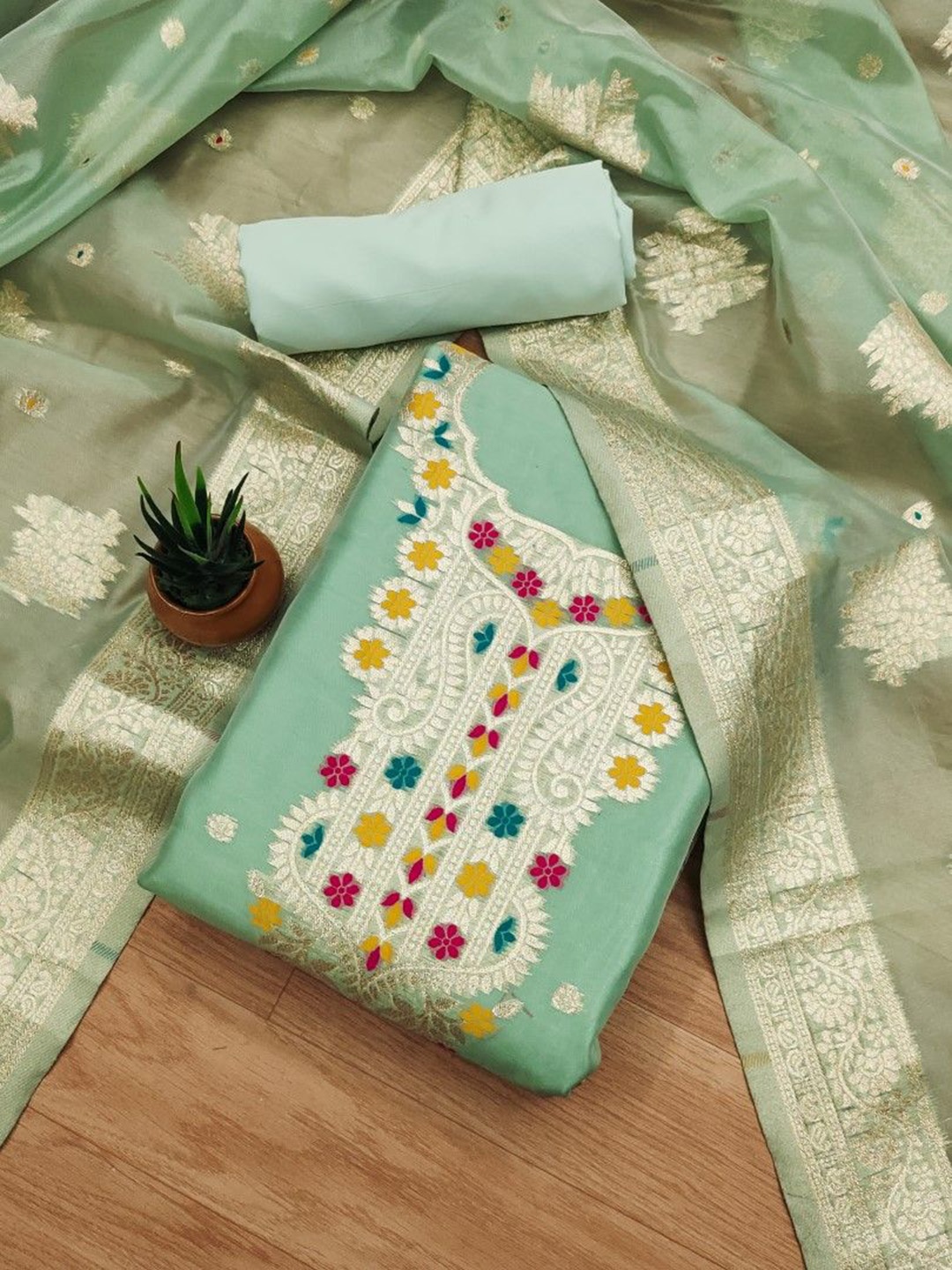 

JATRIQQ Floral Woven Design Organza Unstitched Dress Material, Sea green