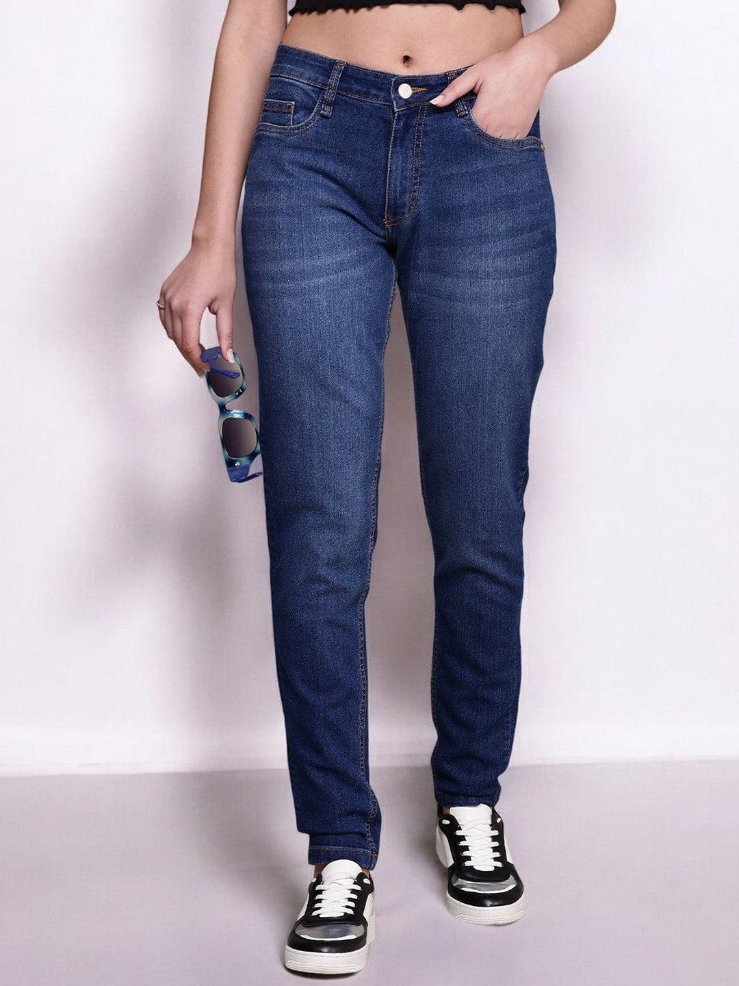 

Mast & Harbour Women Boyfriend Fit High-Rise Low Distress Light Fade Stretchable Jeans, Blue