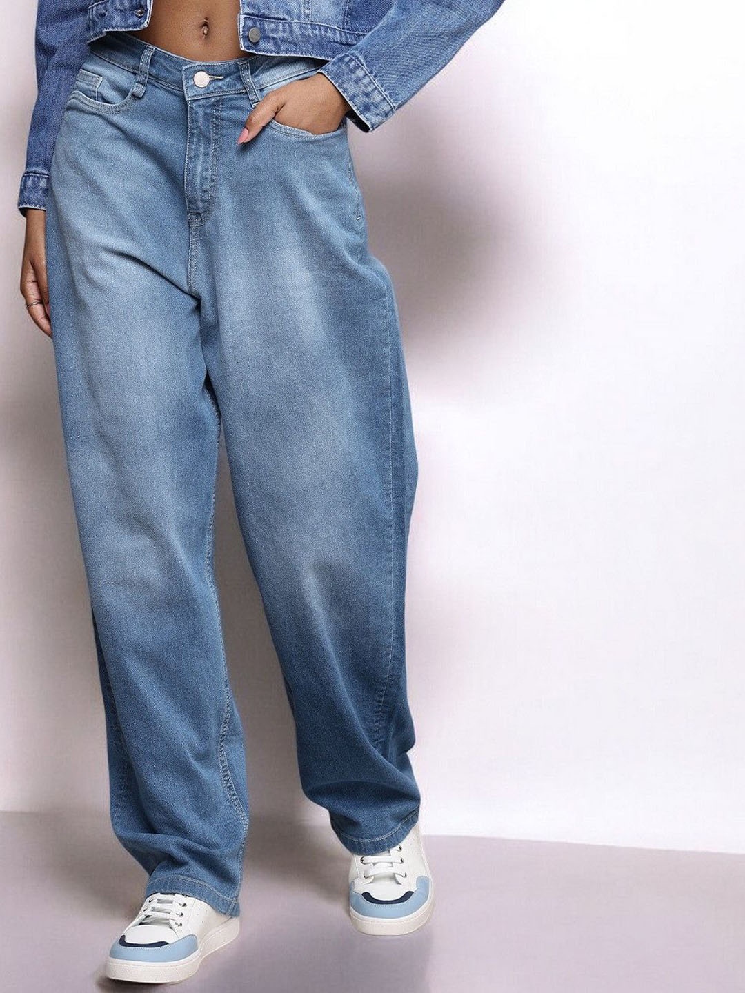 

Mast & Harbour Women Wide Leg High-Rise Mildly Distressed Light Fade Stretchable Jeans, Blue