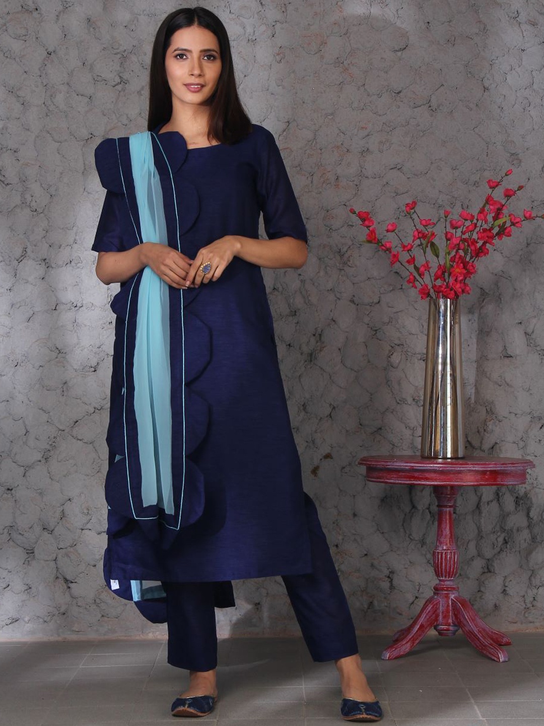 

SHADES OF FAASHION Round Neck Straight Kurta With Trousers And Dupatta, Blue