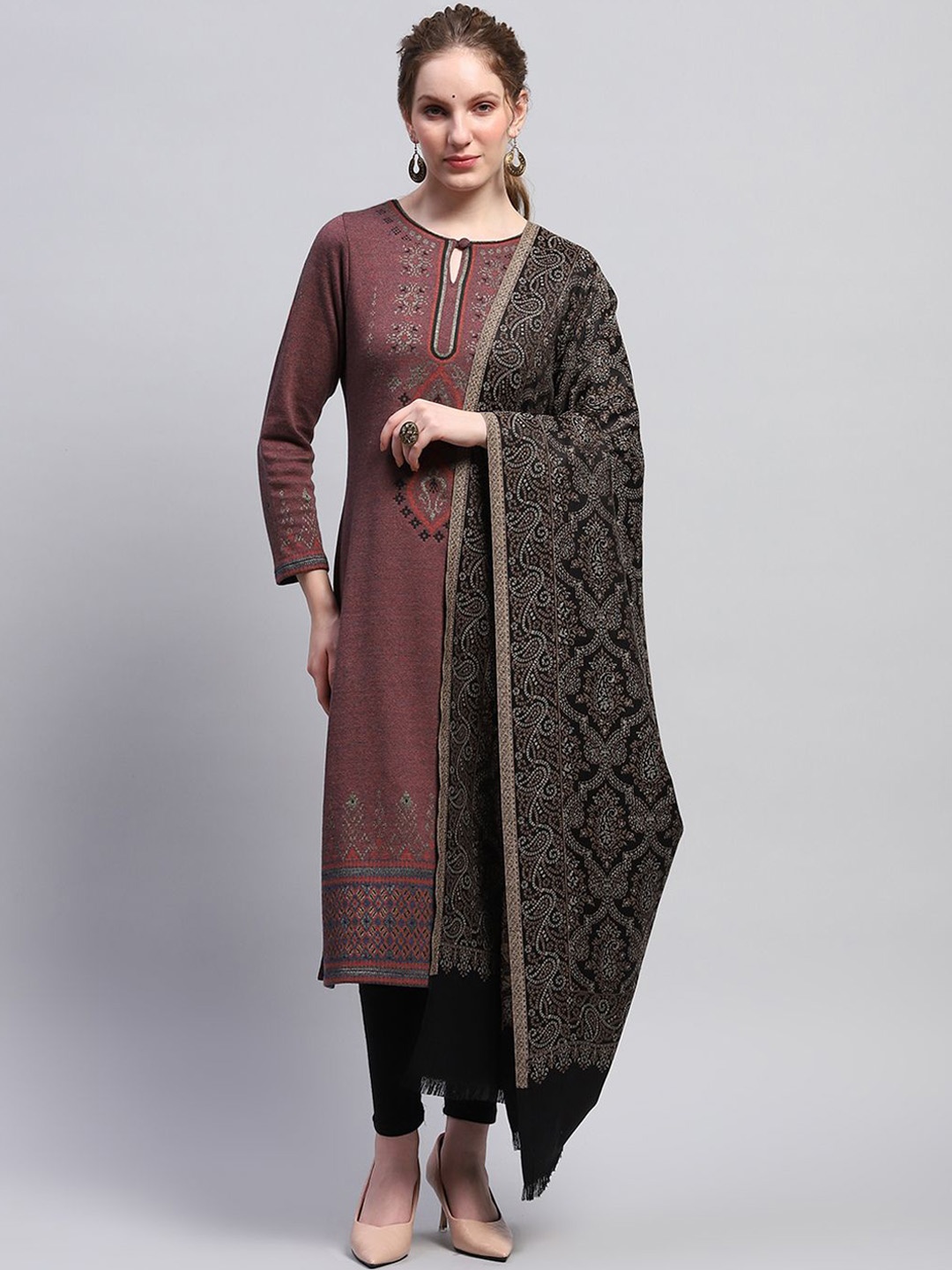 

Monte Carlo Paisley Woven Design Shawl, Black