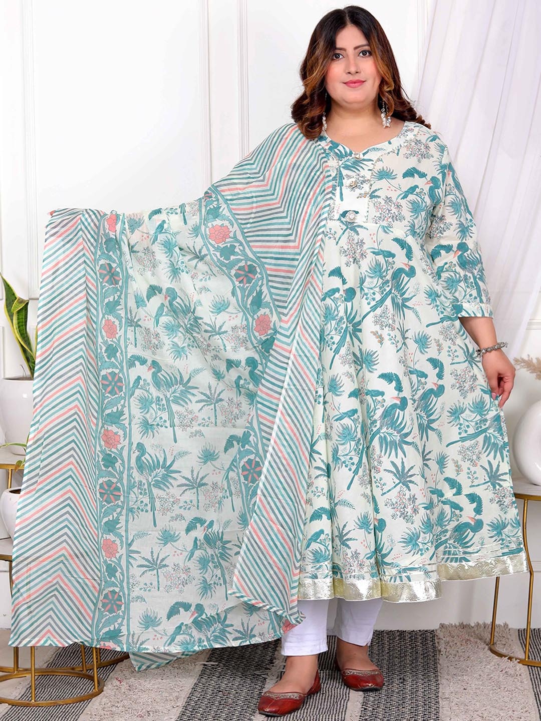 

MIRAVAN Plus Size Floral Printed Gotta Patti Work Pure Cotton Anarkali Kurta with Dupatta, Green