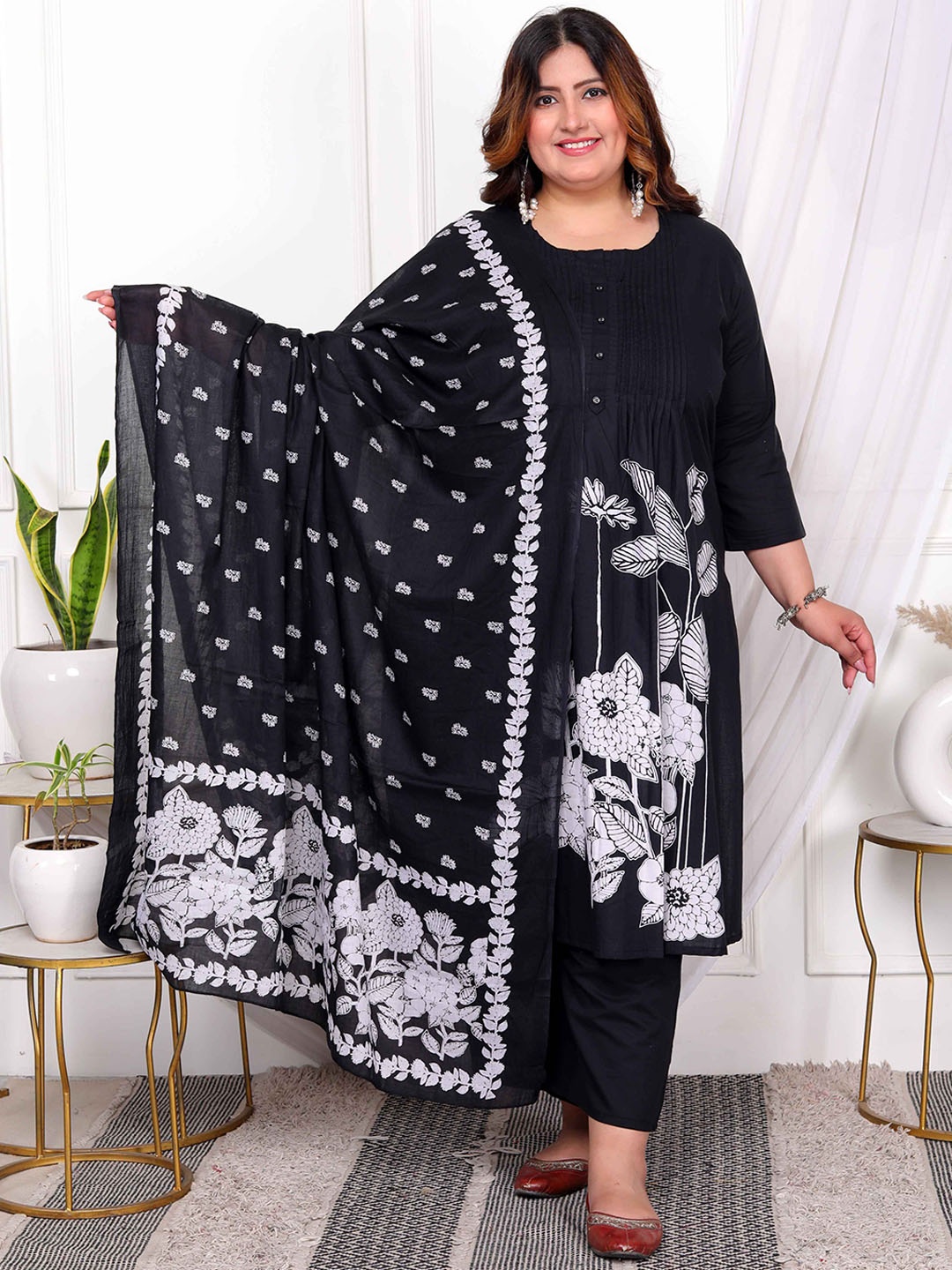 

MIRAVAN Plus Size Floral Printed Pleated Pure Cotton A-Line Kurta With Palazzo And Dupatta, Black