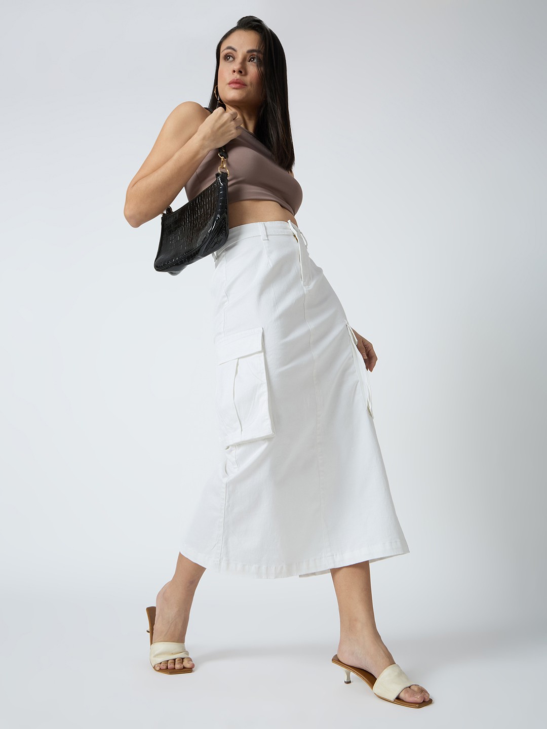 

Globus Stretchable Solid Mid-Rise Straight Fit Midi Cargo Skirt, White