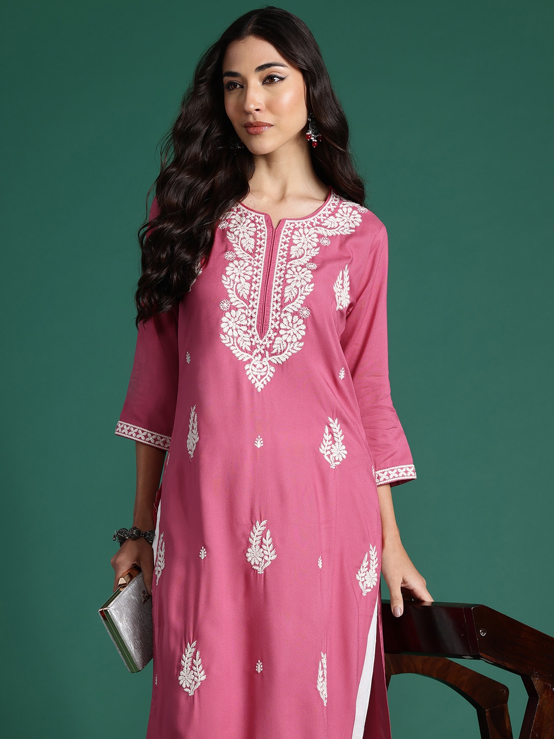 

Indo Era Ethnic Motifs Embroidered Thread Work Kurta, Pink