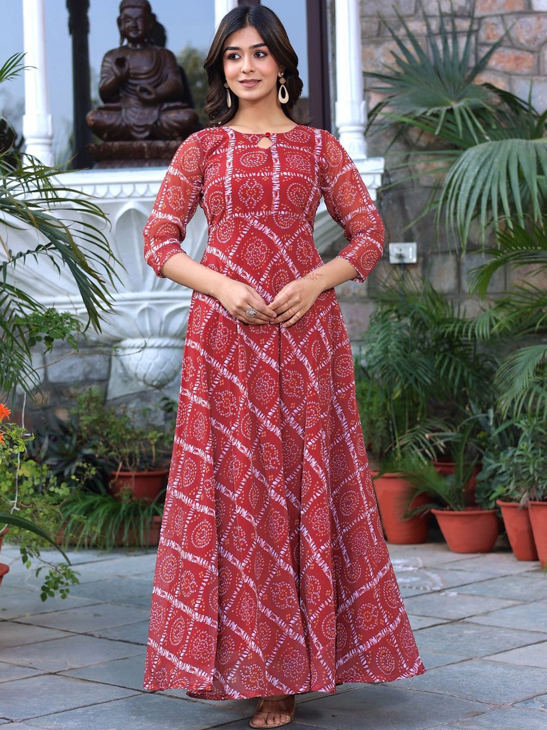

BYUTIFY Bandhani Printed Keyhole Neck Georgette Anarkali Kurta With Pyjama, Maroon