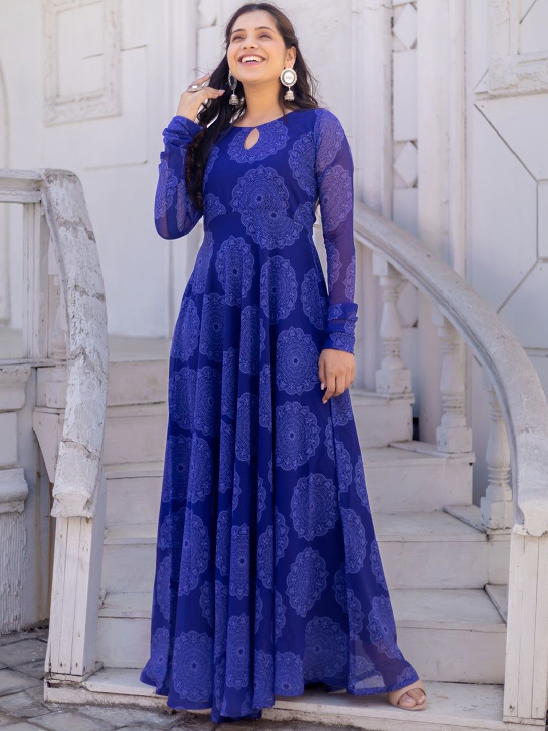 

BYUTIFY Ethnic MotifsPrinted Keyhole Neck Georgette Anarkali Kurta With Pyjama, Navy blue