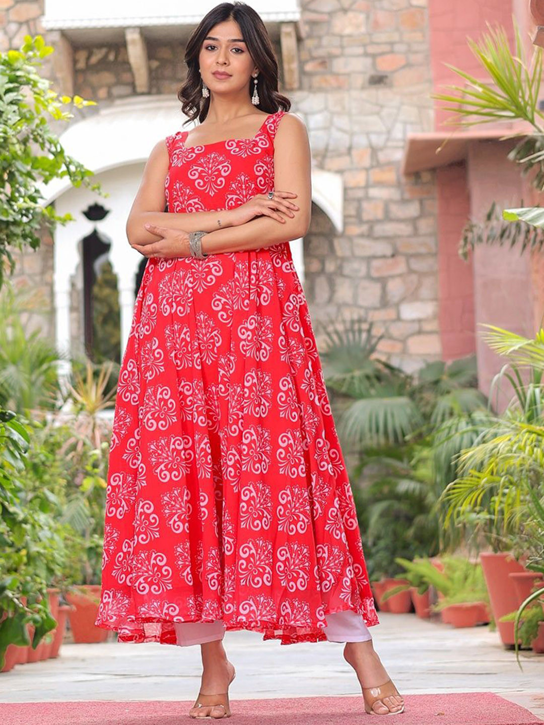

BYUTIFY Ethnic Motifs PrintedSquare Neck Georgette Anarkali Kurta With Trouser, Red