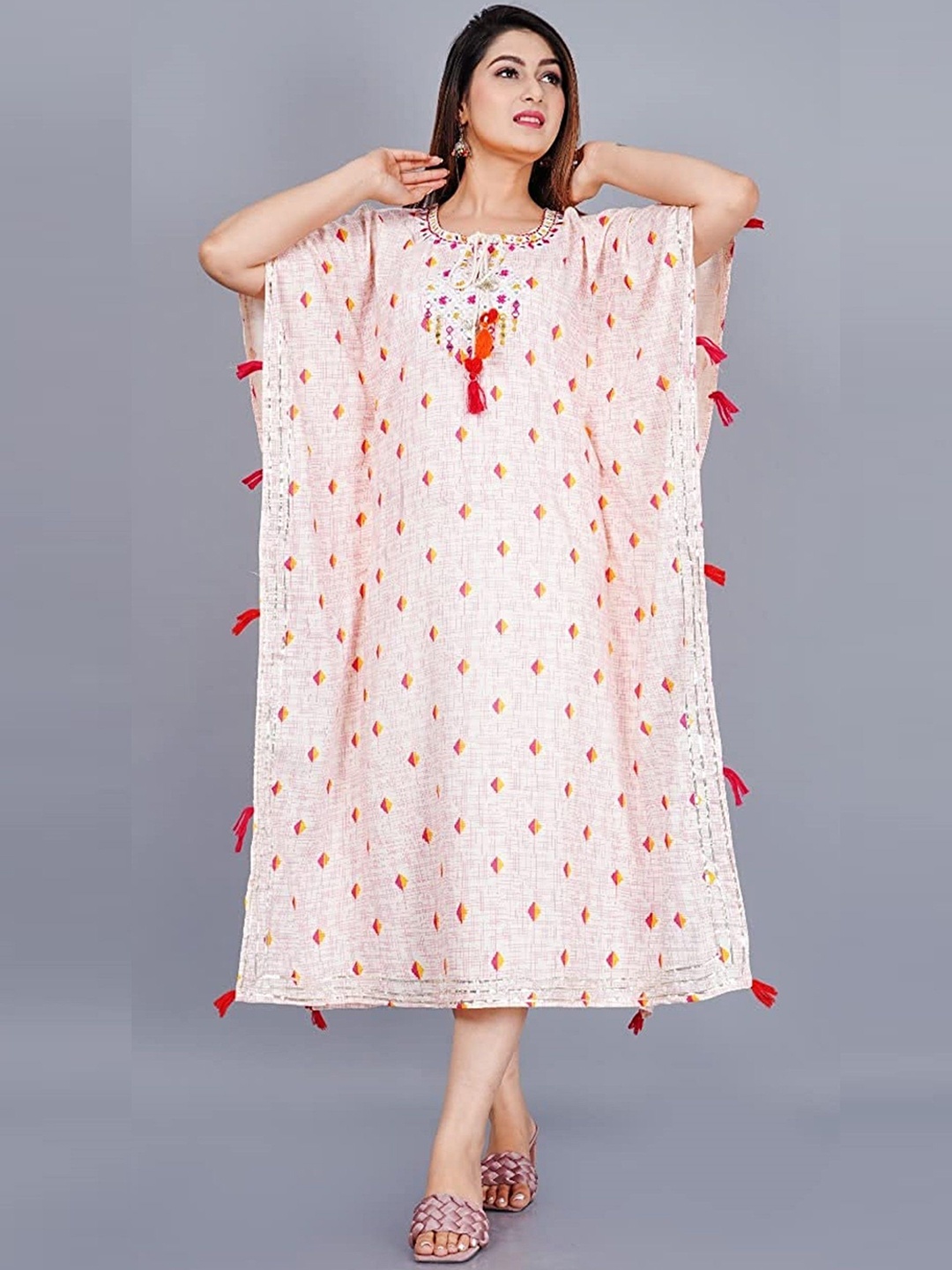 

MF Hayat Key Hole Neck Kimono Sleeves Kaftan Kurta, Pink
