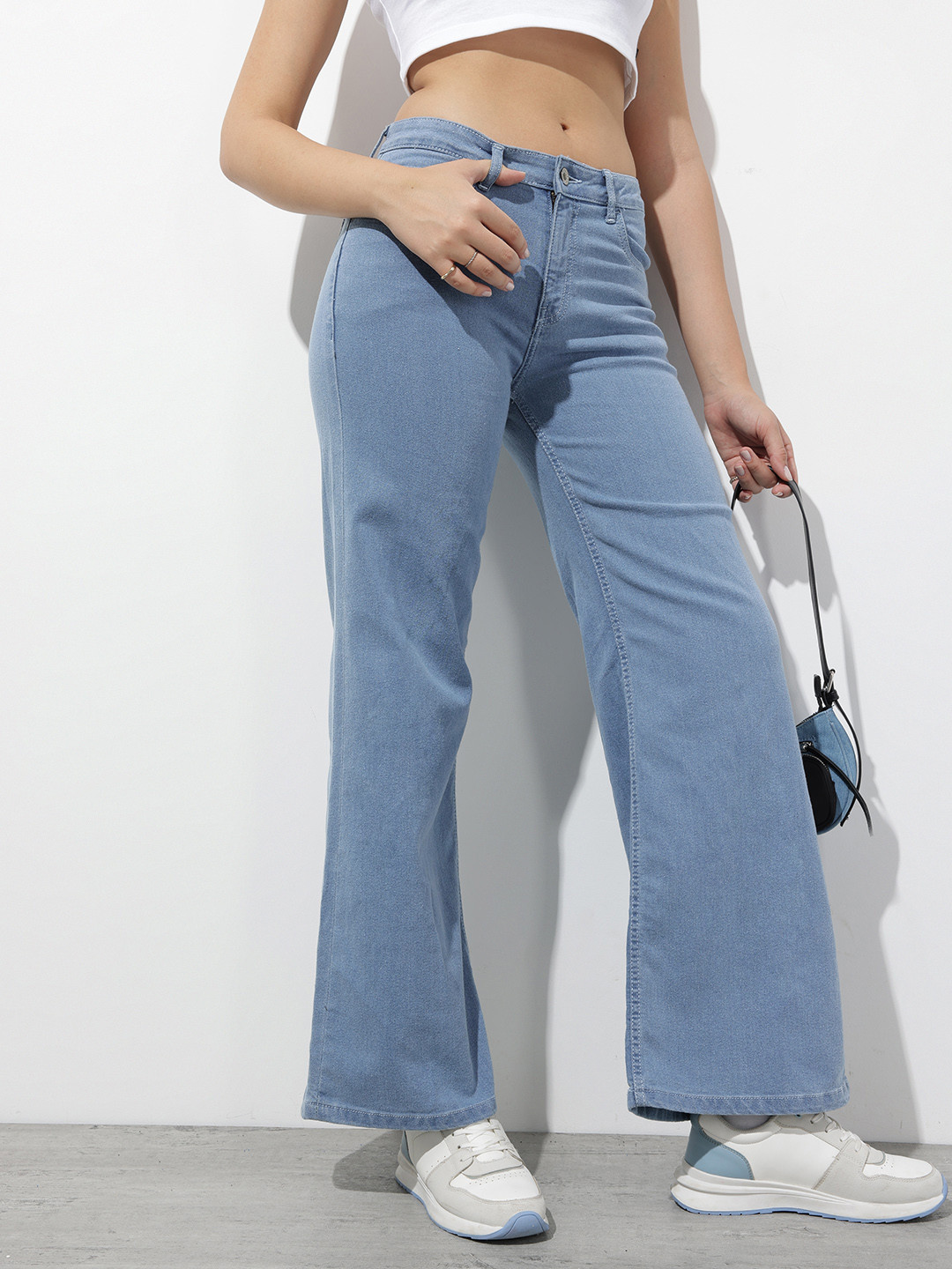

The Roadster Life Co. Women Wide Leg Stretchable Jeans, Blue