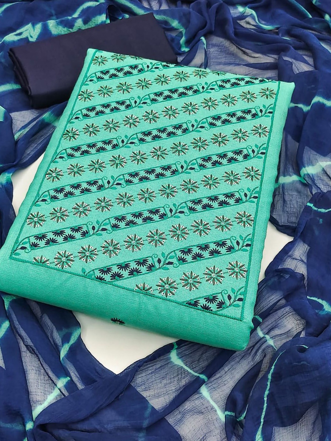 

A TO Z CART Floral Embroidered Sequinned Cotton Silk Unstitched Dress Material, Green