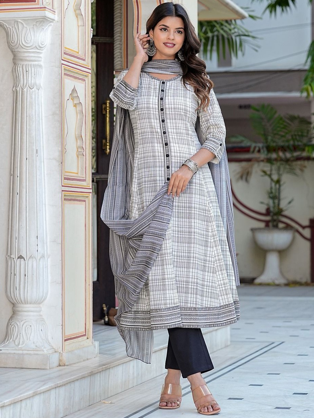 

YASH GALLERY Geometric Printed V-Neck A-Line Kurta With Dupatta, Off white