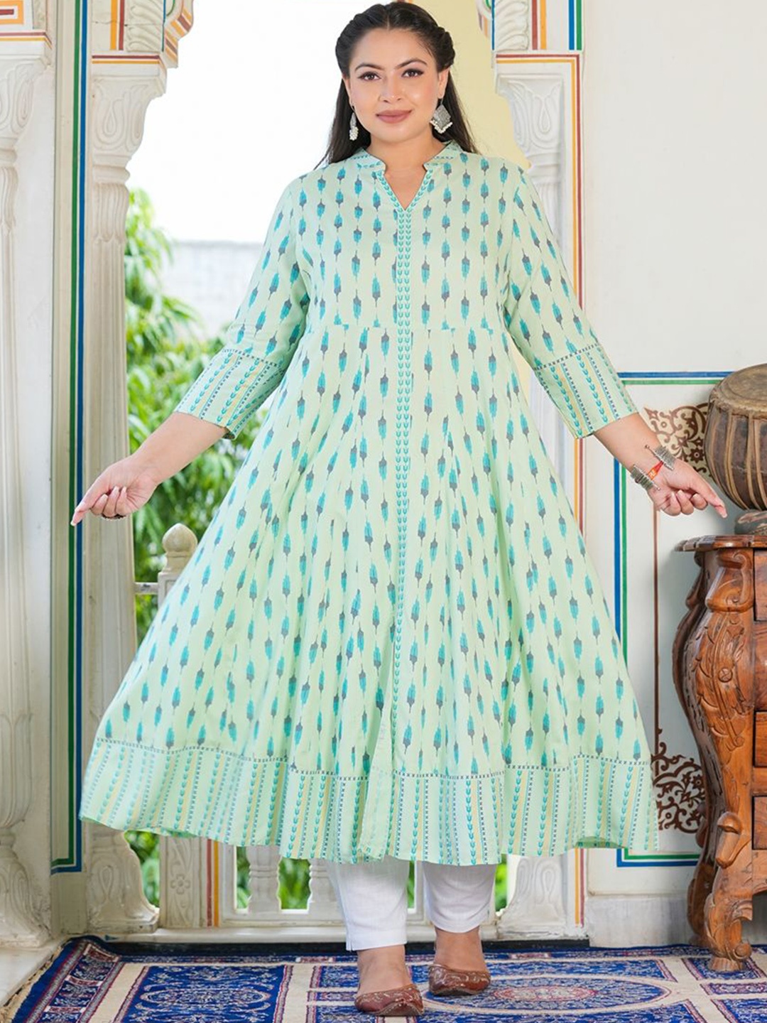 

YASH GALLERY Woven Design Printed Mandarin Collar Anarkali Kurta, Green