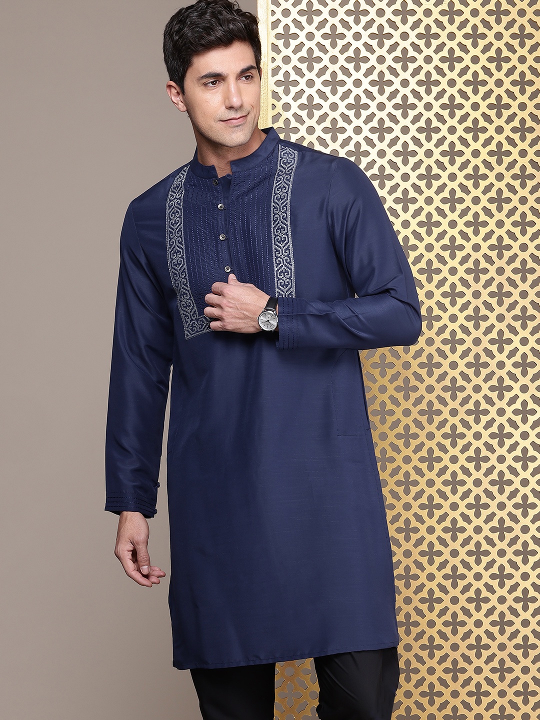 

House of Pataudi Ethnic Motifs Yoke Design Mandarin Collar Thread Work Jashn Kurta, Navy blue