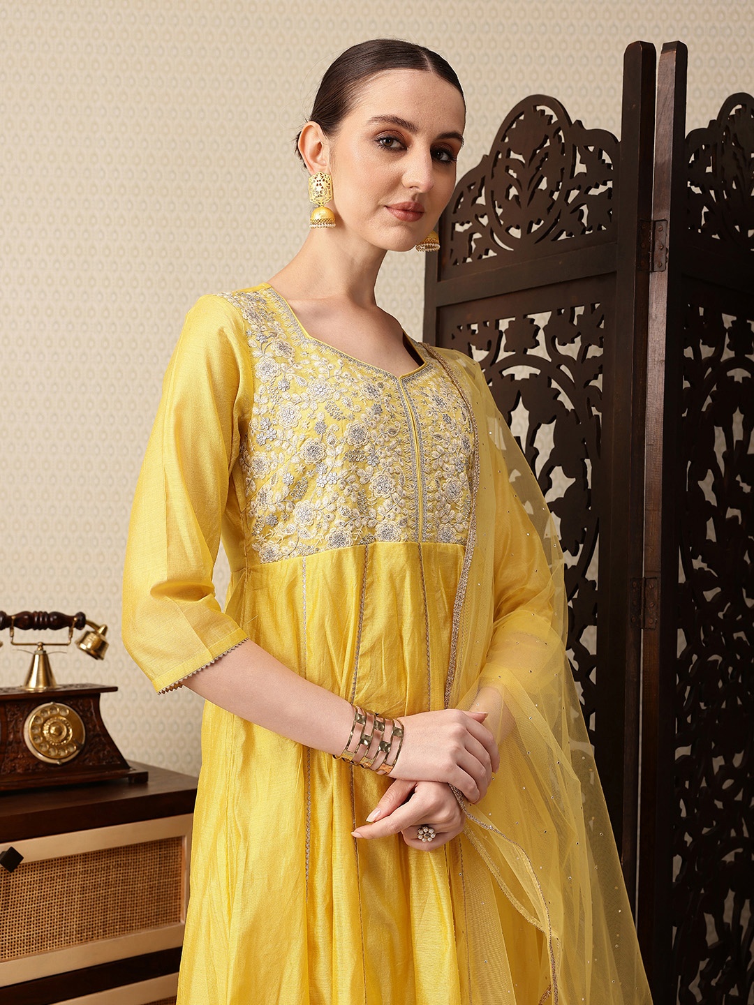 

House of Pataudi Floral Embroidered Sequinned Jashn Kurta with Palazzos & Dupatta, Mustard
