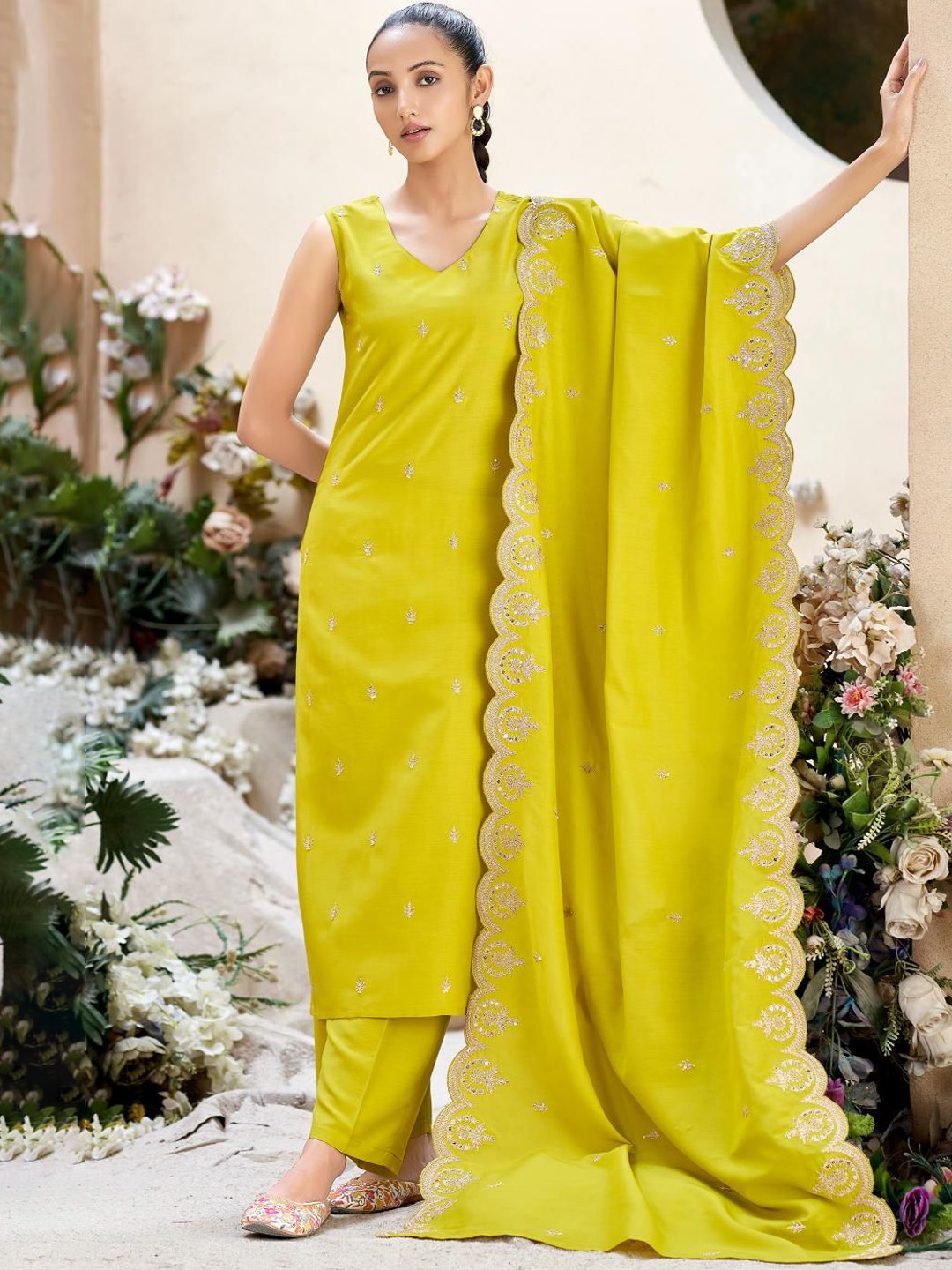 

MOKOSH Floral Embroidered V-Neck Straight Kurta With Trousers And Dupatta, Yellow