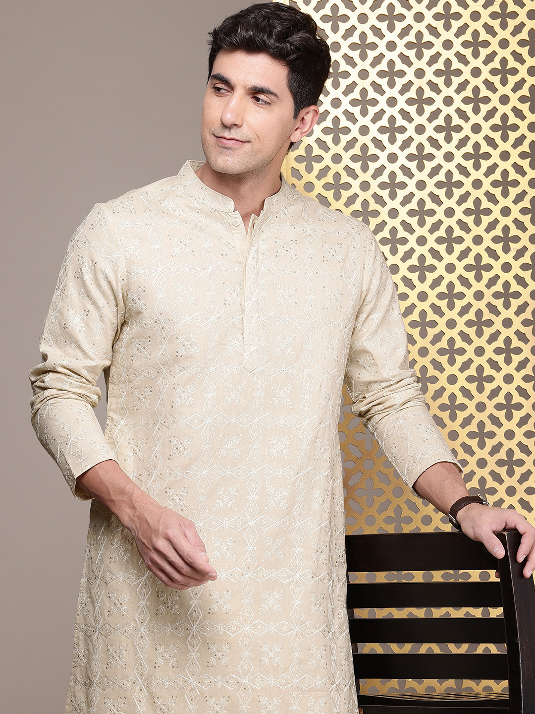 

House of Pataudi Floral Embroidered Mandarin Collar Sequinned Pure Cotton Jashn Kurta, Beige