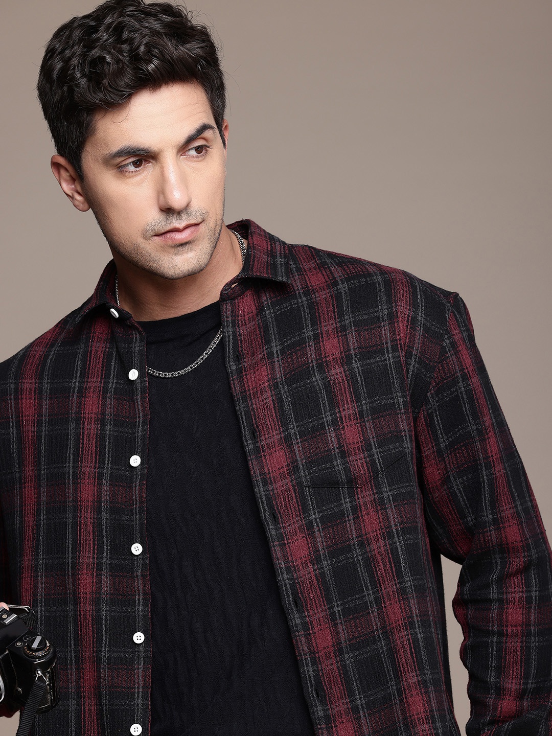 

The Roadster Life Co. Opaque Checked Relaxed Fit Casual Shirt, Maroon