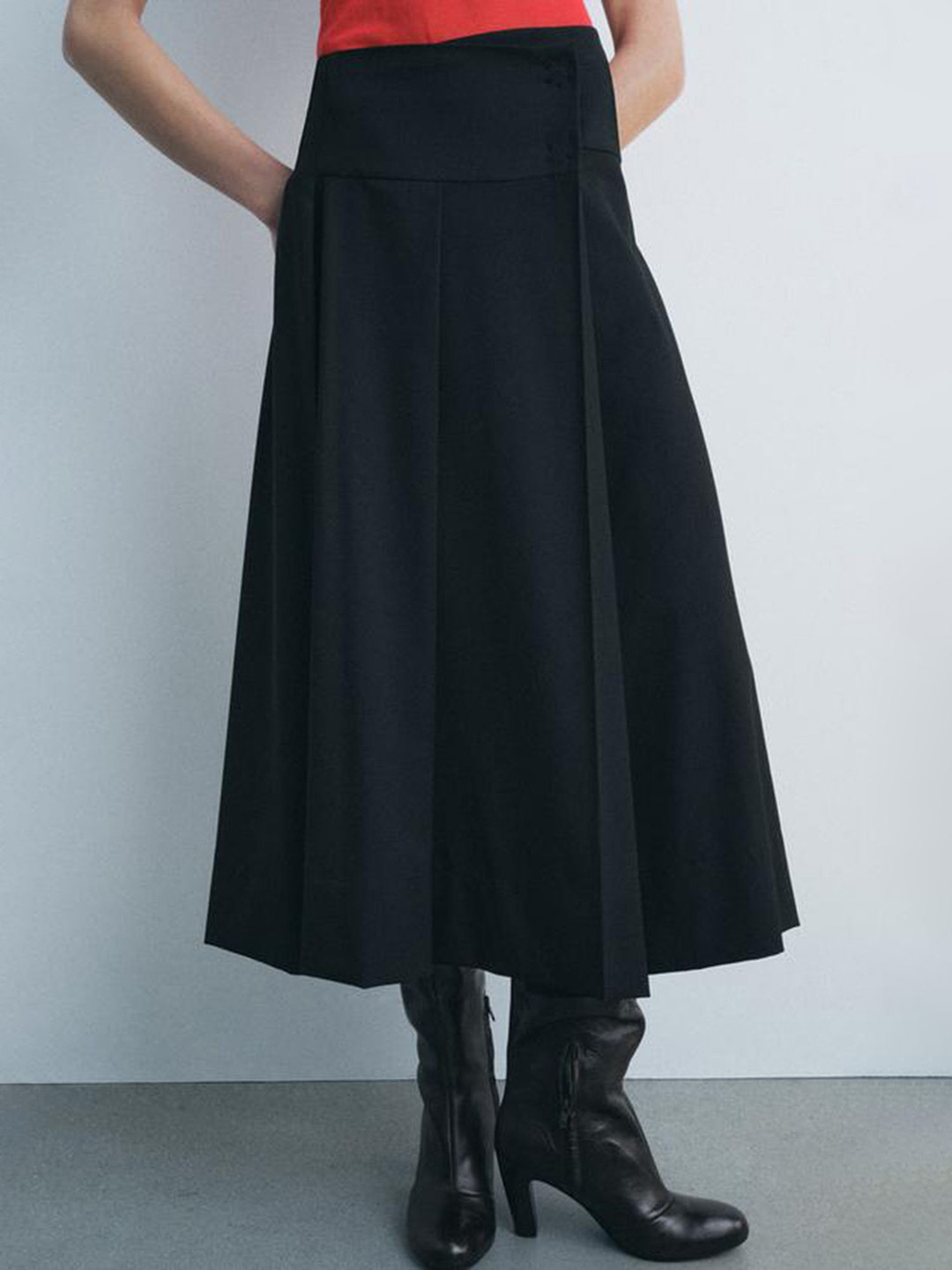 

LULU & SKY A-Line Pleat Midi Skirt, Black