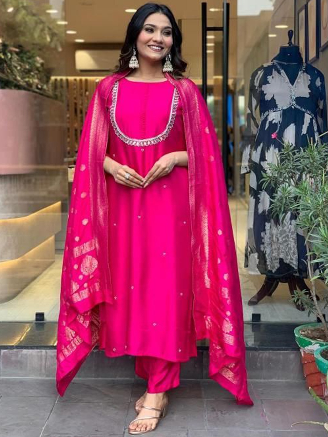 

Lookmark Woven Design Boat Neck A-Line Kurta With Trousers, Pink