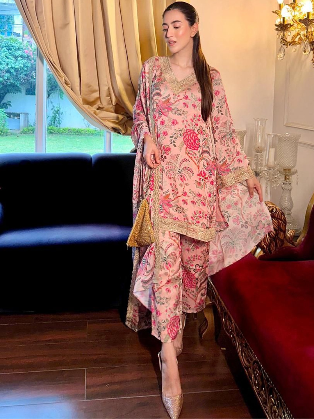 

Lookmark Women Floral Printed Regular Kurta with Trousers, Peach