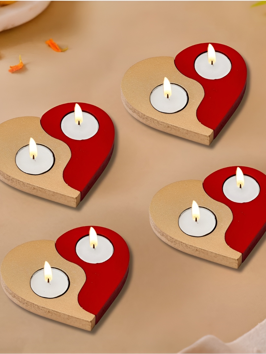 

eCraftIndia Red & Gold-Toned 4 Pieces Heart Shaped Wooden Tea Light Candle Holders