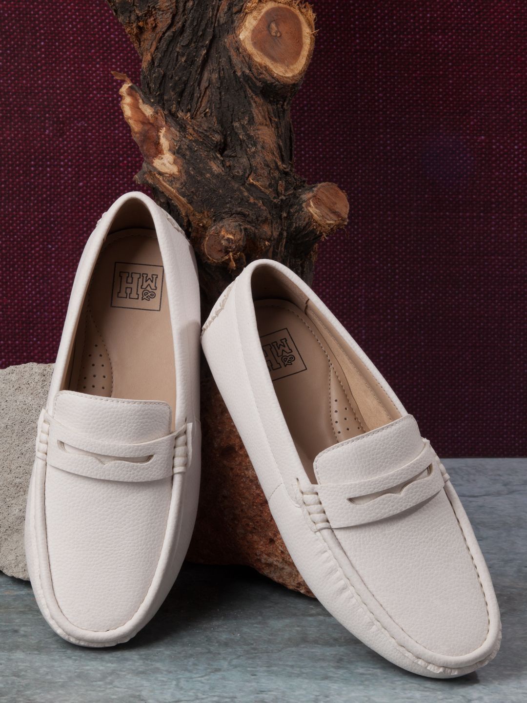 

Mast & Harbour Men Textured Loafers, White