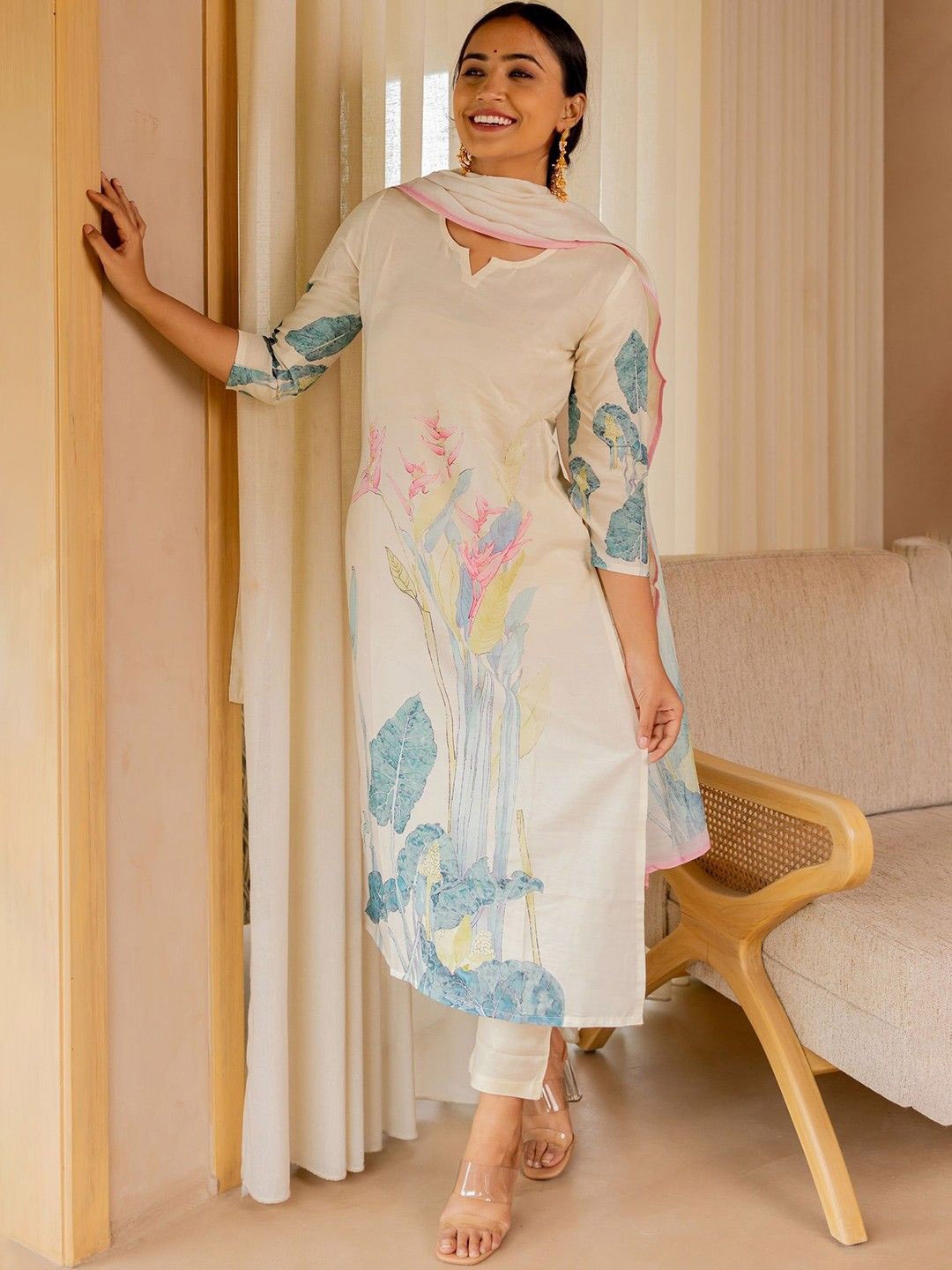 

GoSriKi Floral Printed Notch Neck Straight Kurta With Trouser And Dupatta, Cream