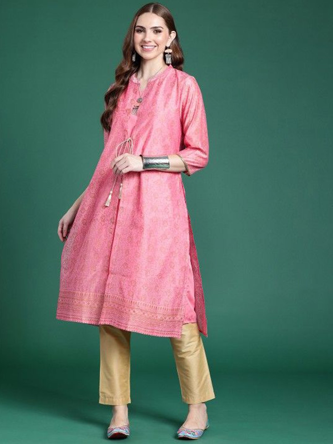 

Suha Floral Printed Mandarin Collar Layered A-Line Kurta, Pink