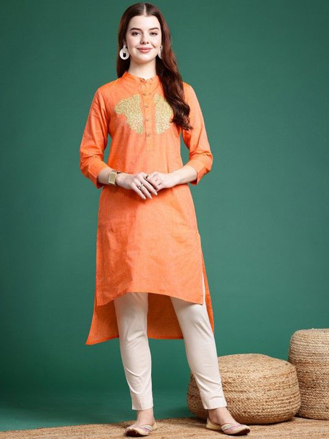 

Suha Solid Zari Work Mandarin Collar Kurta, Orange