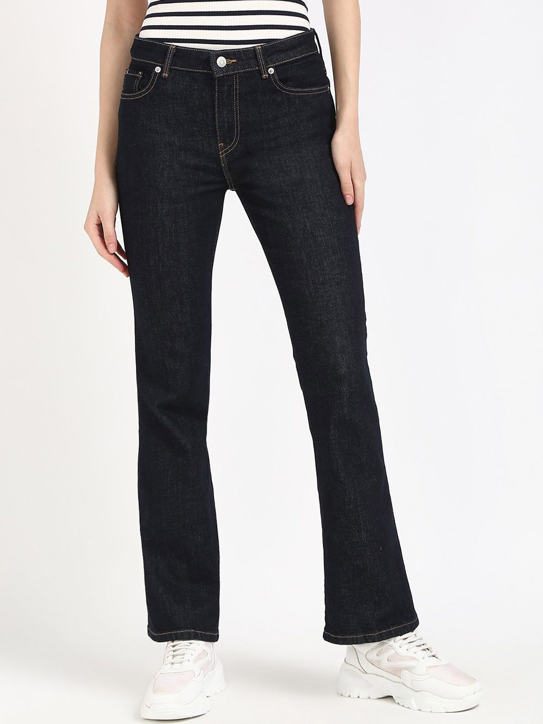 

Tommy Hilfiger Women Bootcut Stretchable Jeans, Blue